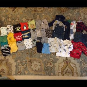 12 month baby boy lot of clothes and jammies